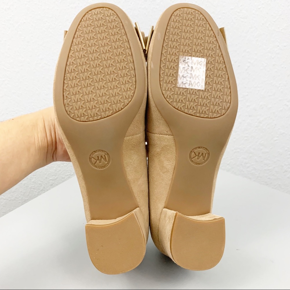 Michael KORS Kiera Block Heel Bow Pumps - Picture 7 of 8